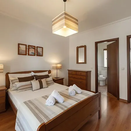 Casa Burgues Mar & Lagoa *