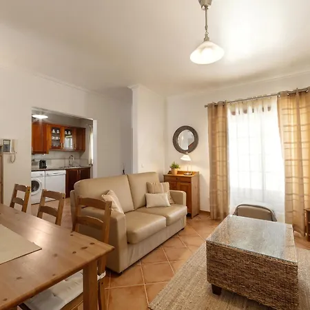Casa Burgues Mar & Lagoa Óbidos